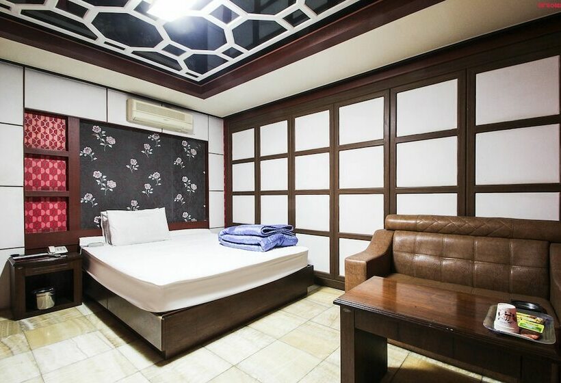 Номер Стандарт, Plus Motel