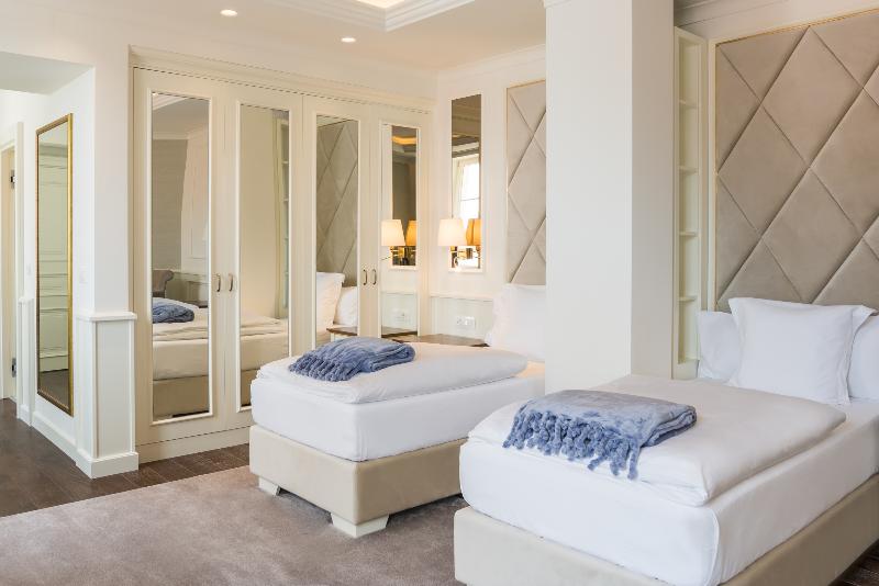 Номер Deluxe, Heritage Grand Perast By Rixos
