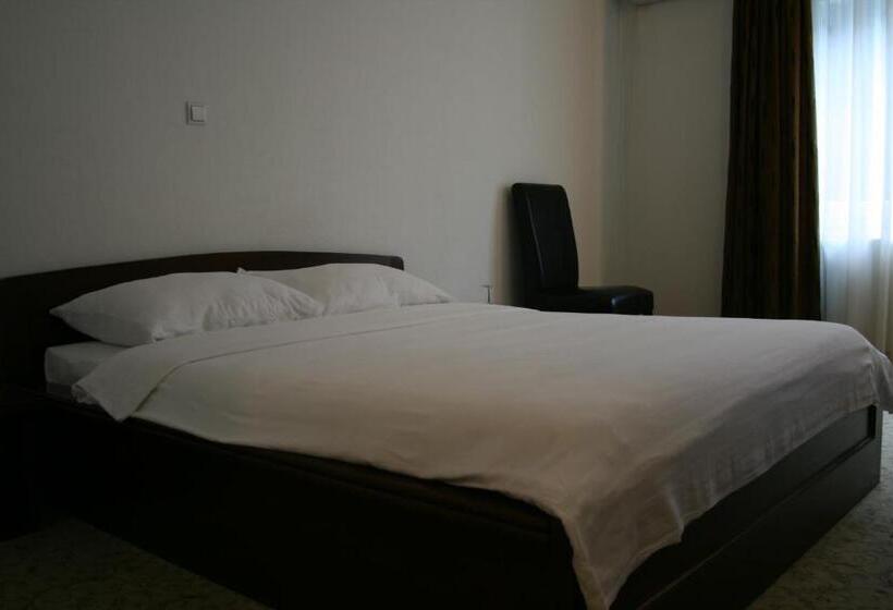 اتاق استاندارد یک نفره, Motel Maksumić
