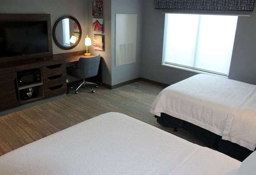 Номер Стандарт Адаптированный для Инвалидов, Hampton Inn & Suites Menomonie Uw Stout