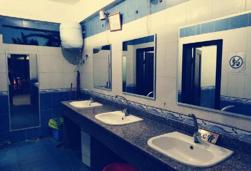تختخواب در اتاق مشترک, Deep Blue Divers Hostel Dahab