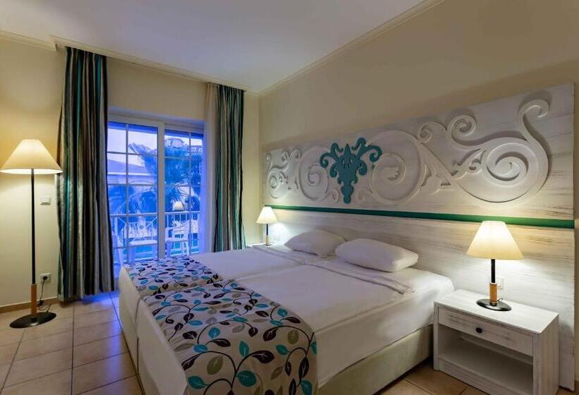 Family Suite, Euphoria Palm Beach Resort