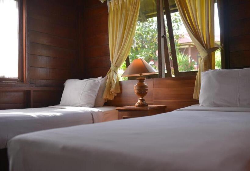 3침실 디럭스 아파트, Citra Cikopo Hotel & Family Cottages