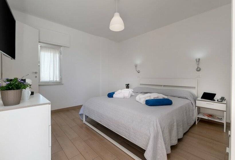 Номер Deluxe Вид на Море Боковой, Kursaal Di Bellaria