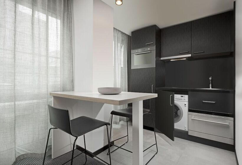 Студия Премиум, Adina Apartment Hotel Leipzig