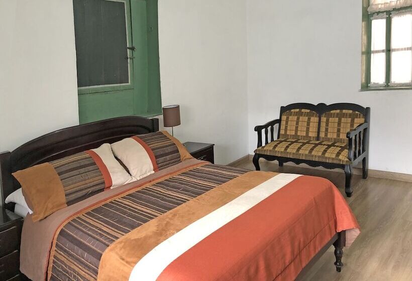 Номер Стандарт, Hostal Latina
