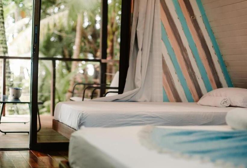 ガーデンビューのスタンダードバンガロー, Calala Lodge
