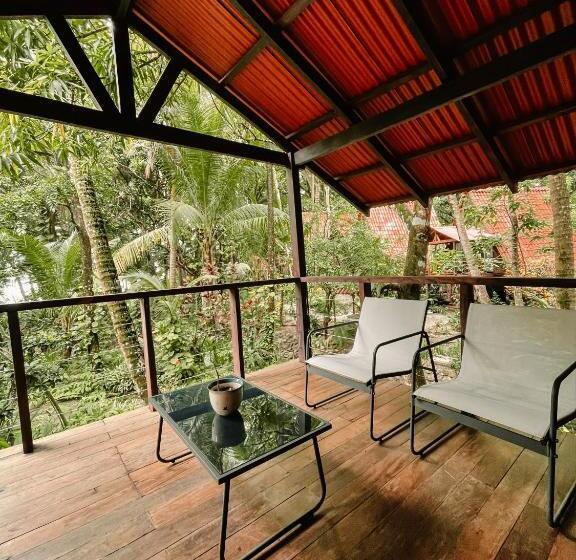 家庭洋房, Calala Lodge