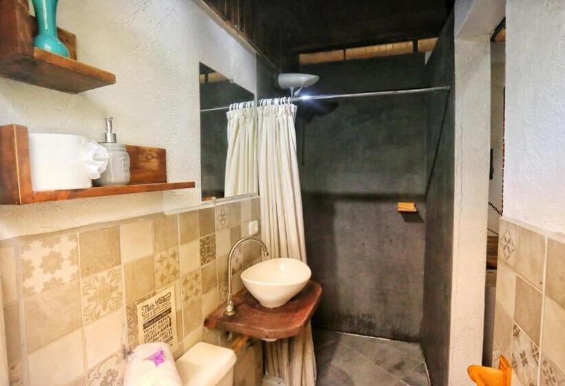 家庭洋房, Calala Lodge
