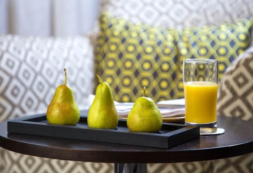Люкс Ejecutiva 2 Спальни, Warwick Hotel Jeddah
