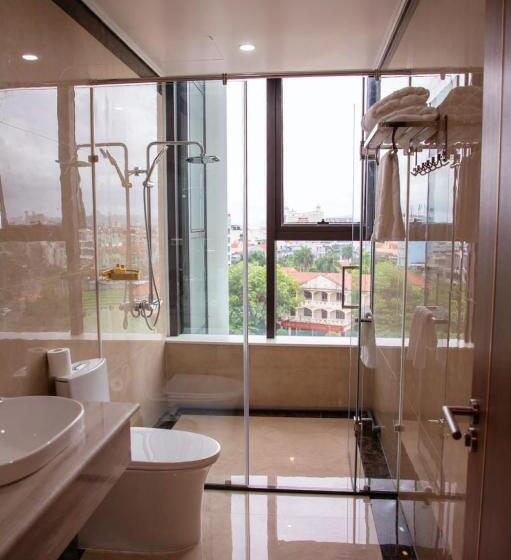 Студия Стандарт, Sala Hotel Mong Cai