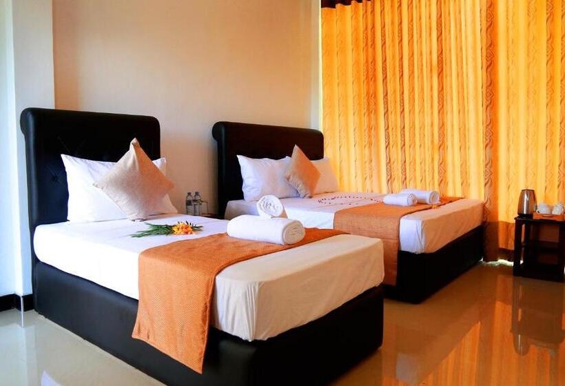 Трехместный Номер Deluxe, Rivonway Hotel Polonnaruwa