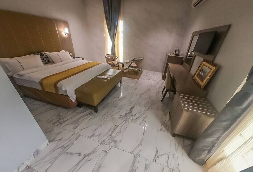 سوئیت پرزیدنت, Maxbe Continental