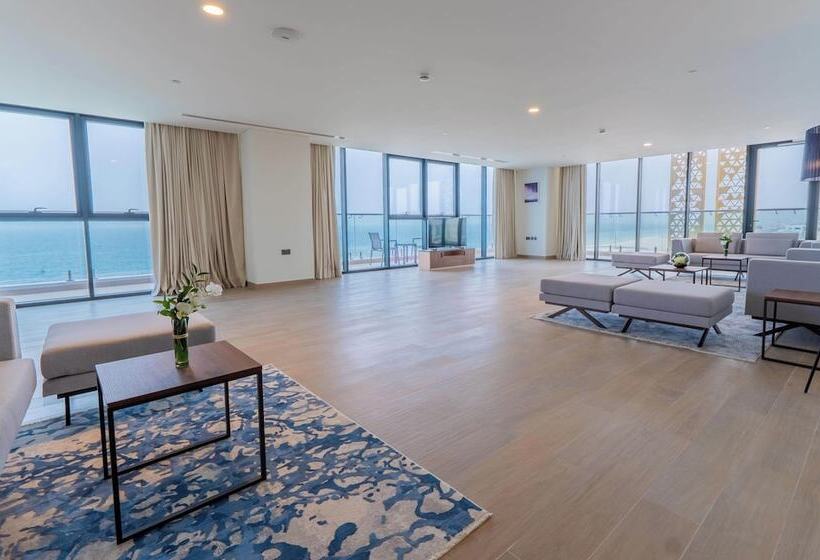 Апартаменты 3 Спальни Вид на Море, Beach Bay Hotel Mirfa