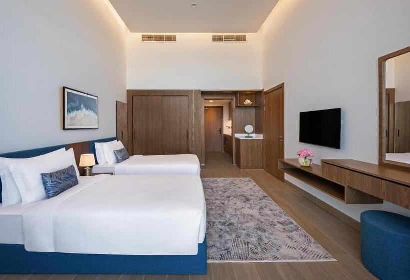 Студия Стандарт, Beach Bay Hotel Mirfa