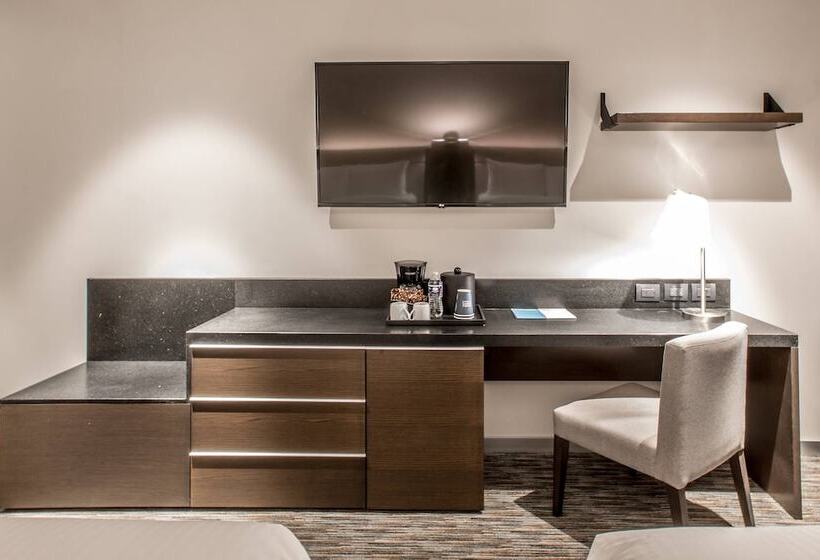 غرفه قياسيه سريرين مزدوجين, Four Points By Sheraton Puebla