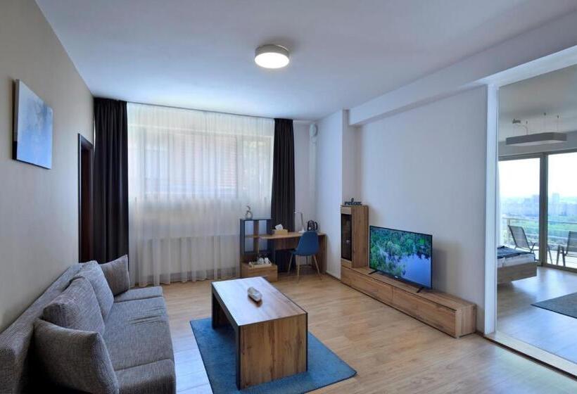 اتاق خانوادگی, River View Apartments