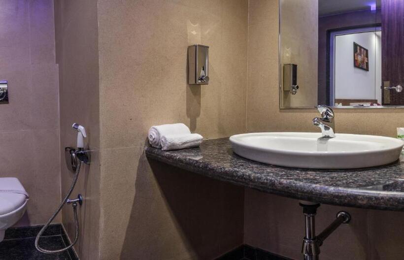 Superior Room, Suktara International