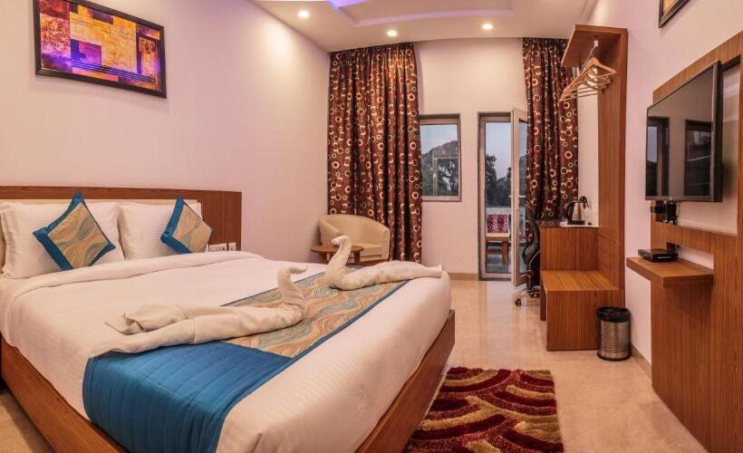 Superior Room, Suktara International