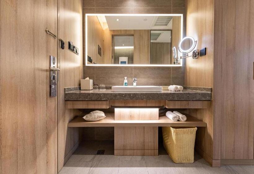 Номер Стандарт, Atour Hotel Yantai South Station Yingchun Street