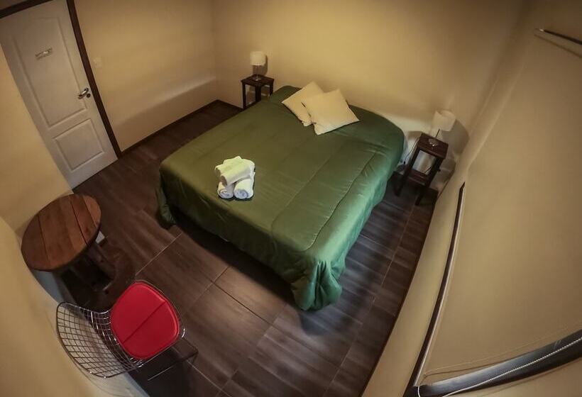 חדר דלוקס, Folk Hostel