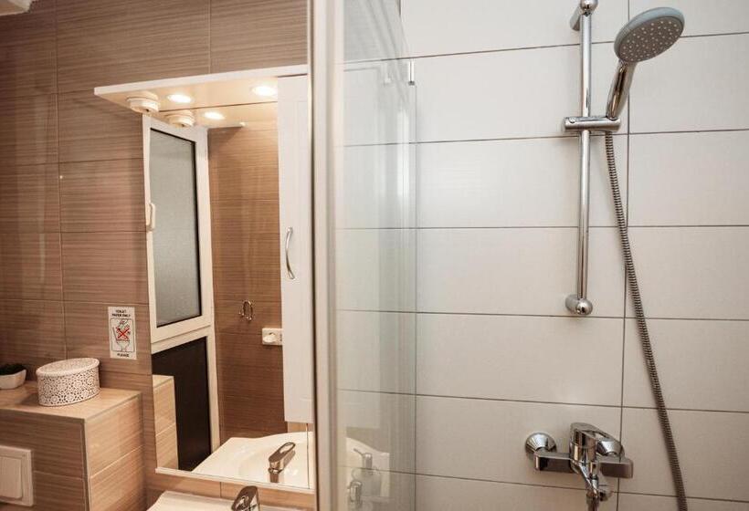 Номер Economy, Centrooms Kovac
