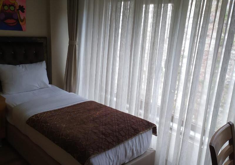 اتاق سوپریور, Batiqa Hotel Darmo   Surabaya