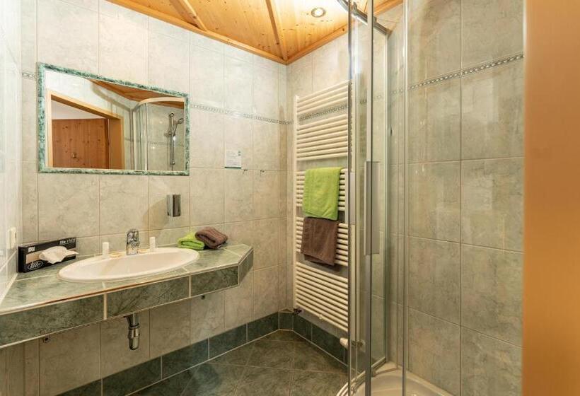 Номер Стандарт, Eisbacherhof
