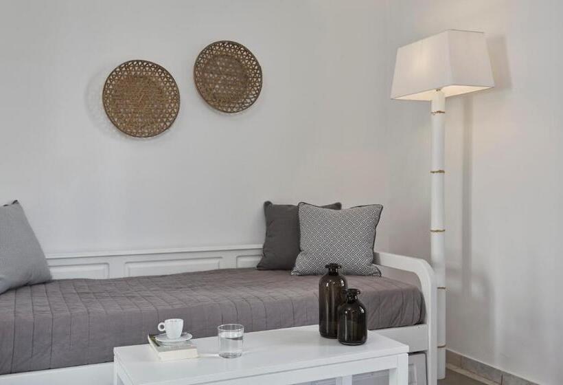 Люкс Вид на Сад, Mrs. Armelina By Mr&mrs White Hotels