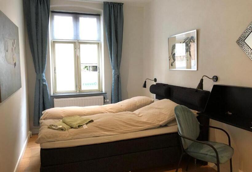 バス共有のスタンダードルーム, Davaa's Bed & Breakfast