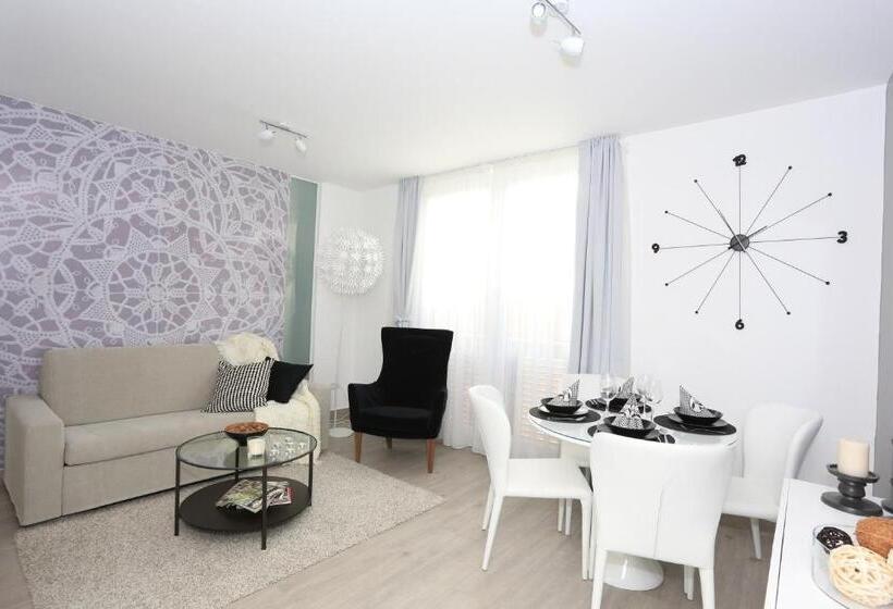 Апартаменты 1 Спальня, Apartments & Rooms Mareta Exclusive