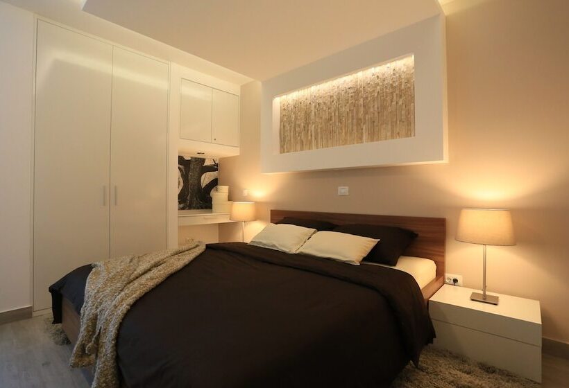 Апартаменты 1 Спальня с Балконом, Apartments & Rooms Mareta Exclusive