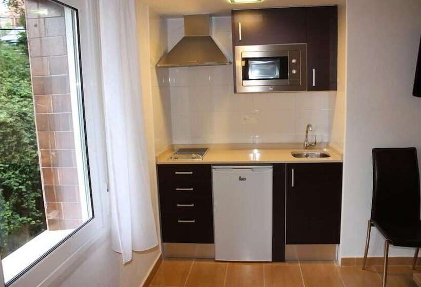 דירת חדר, Hostal Rocamar