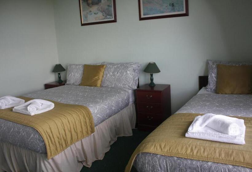 Номер Стандарт Трехместный, Airdenair Guest House