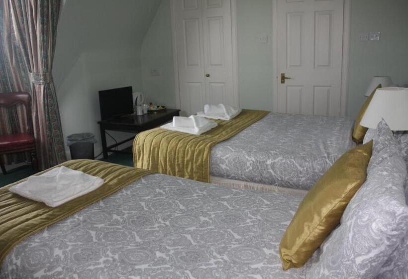 Номер Стандарт Трехместный, Airdenair Guest House