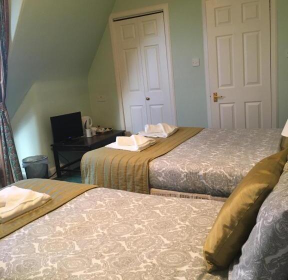 Номер Стандарт Трехместный, Airdenair Guest House