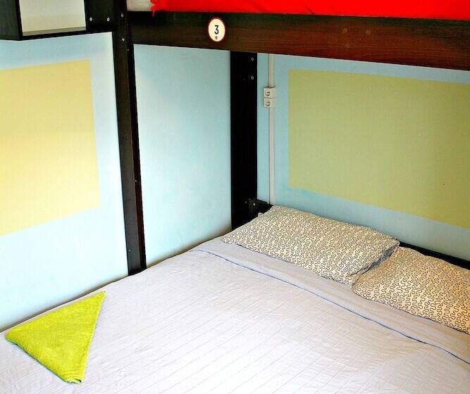 Economy Triple Room, Like Hostel
