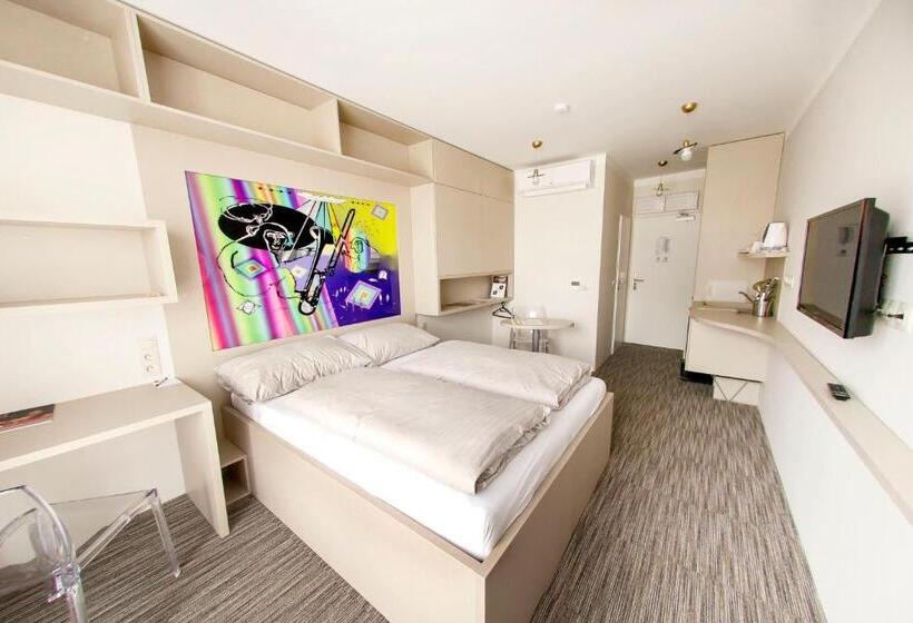 اتاق استاندارد, Smarthotel Nezvalova Archa