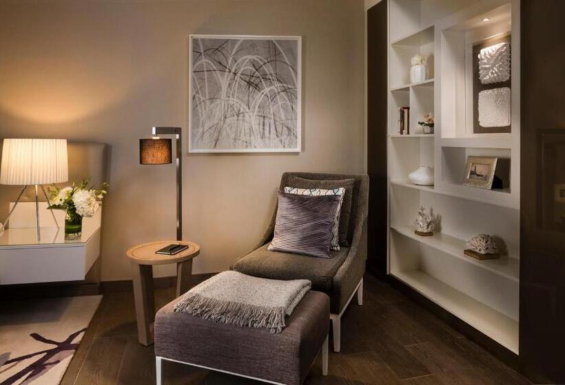 带1个卧室的带海景的公寓, Beach Rotana Residences