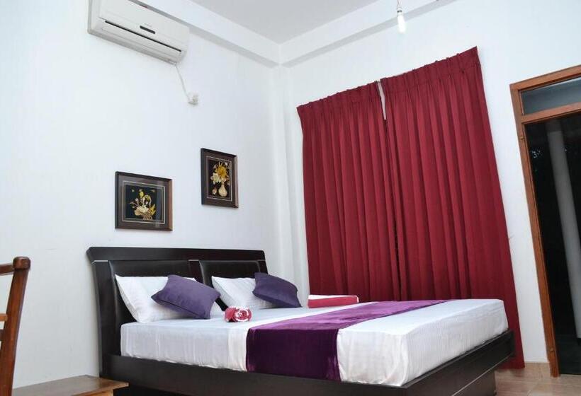 Номер Deluxe, Yala River Face Inn