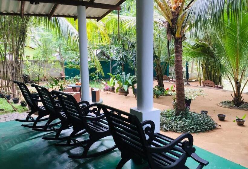 Семейный Номер, Yala River Face Inn