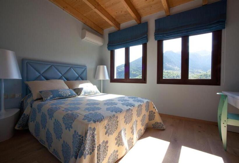 Deluxe люкс с видом, Forest Suites Boutique