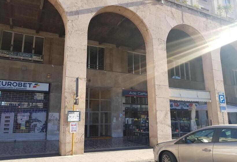 اتاق چهار تخته با دستشویی مشترک, B&b Piazza Della Vittoria