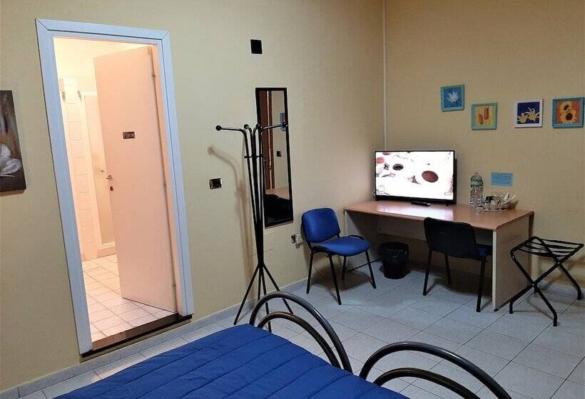 اتاق استاندارد سه نفره, Sassari   Copenaghen House   Zona Ospedale