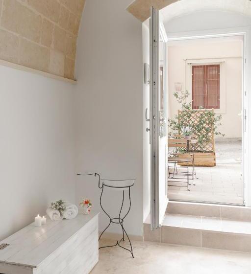 اتاق استاندارد اینتریور, Hydria Rooms