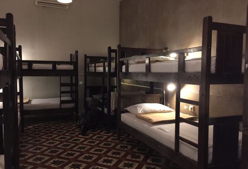 تختخواب در اتاق مشترک, Old Penang Guesthouse   Hostel