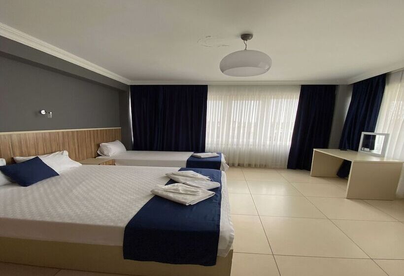 Четырехместный Номер Deluxe, Safir Sunny Beach