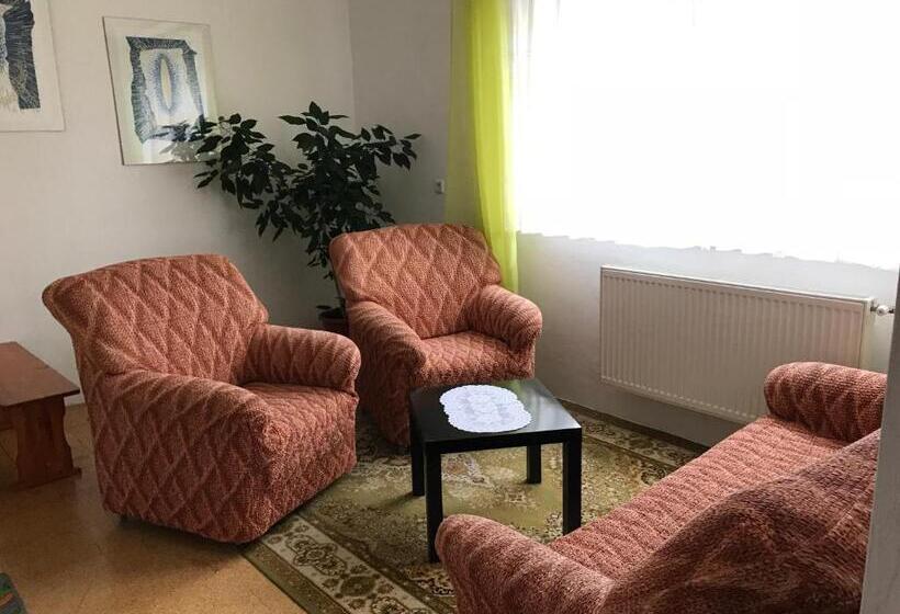 Номер Стандарт Трехместный, Sunnystreet Guesthouse