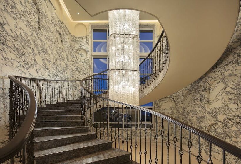 Президентский Люкс, Hilton Dalian Golden Pebble Beach Resort