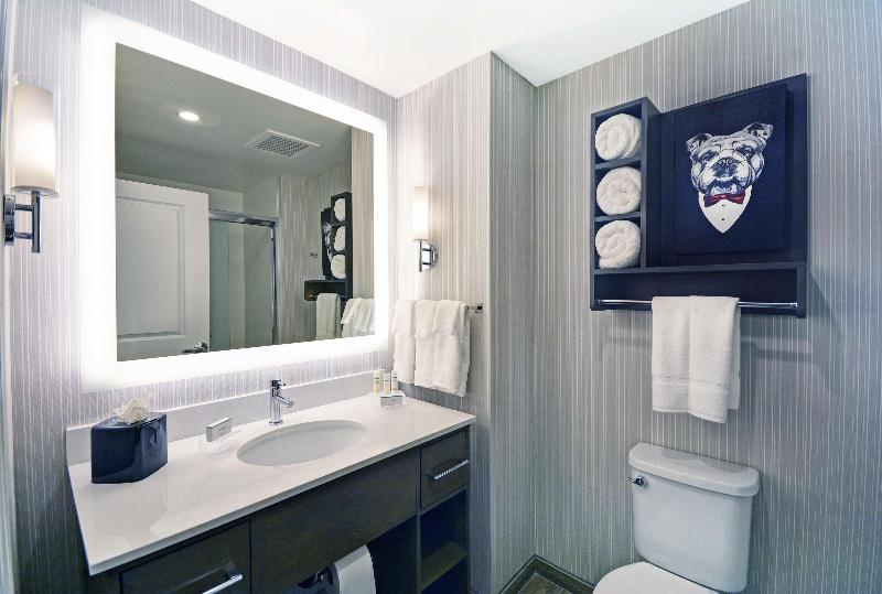 Suite King Size Bed, Homewood Suites By Hilton Athens Downtown University Area